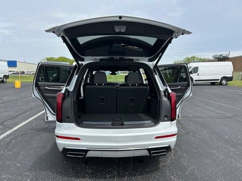 Used 2024 Cadillac XT6 Premium Luxury AWD/4WD image 22