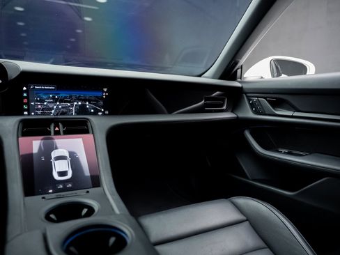 Used 2023 Porsche Taycan w/ Premium Package image 38