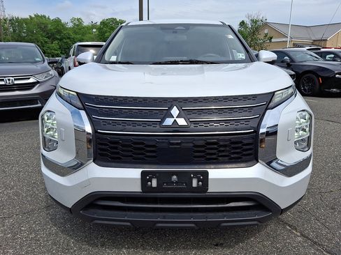 Used 2022 Mitsubishi Outlander ES AWD/4WD image 4