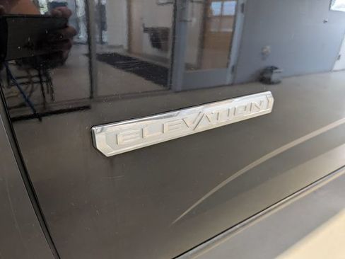 Used 2022 GMC Canyon Elevation AWD/4WD image 8
