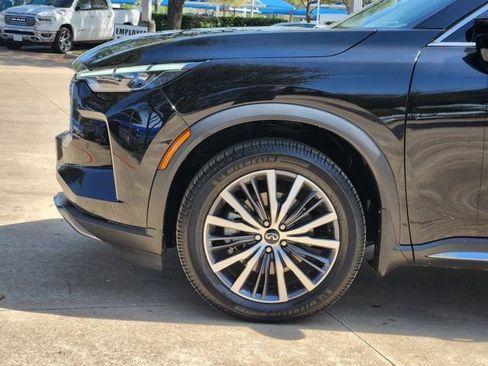 Used 2023 INFINITI QX60 Sensory w/ Cargo Package image 16