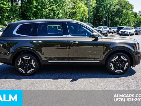 Used 2025 Kia Telluride S AWD/4WD image 8