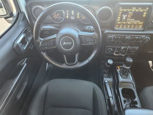 Used 2022 Jeep Wrangler Unlimited Sport AWD/4WD image 26