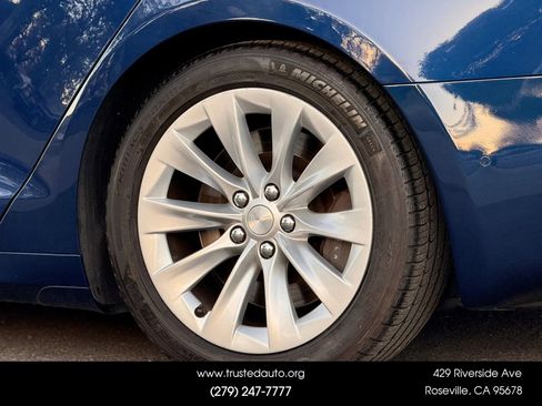 Used 2018 Tesla Model S 75D image 21