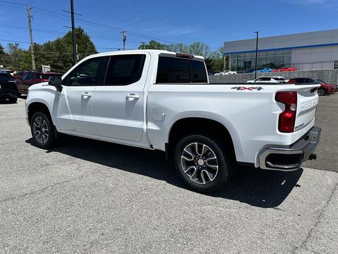 New 2026 Chevrolet Silverado 1500 LT w/ Leather Package AWD/4WD image 3