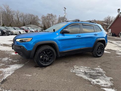 Used 2021 Jeep Cherokee Trailhawk w/ Trailer Tow Group AWD/4WD image 13