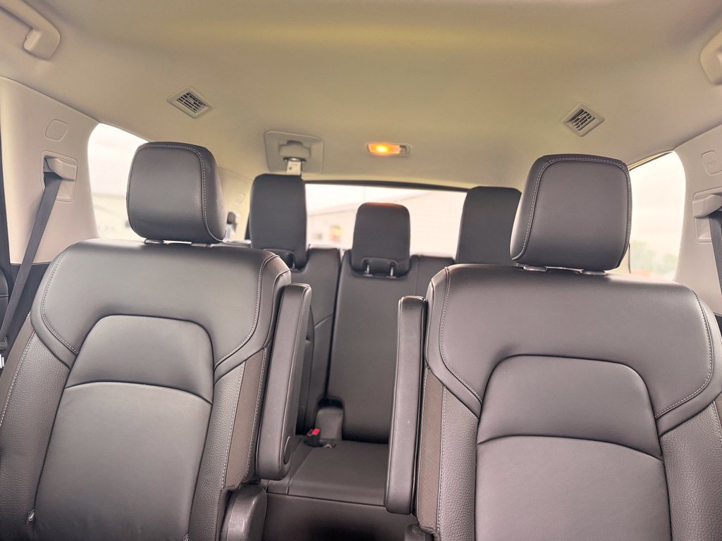 Certified 2025 Nissan Pathfinder SL w/ SL Premium Package FWD image 10