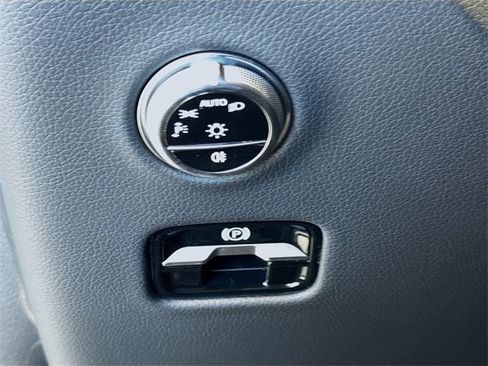 Certified 2024 Mercedes-Benz GLC 300 4MATIC image 10