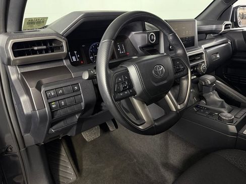 Used 2025 Toyota 4Runner SR5 RWD image 18