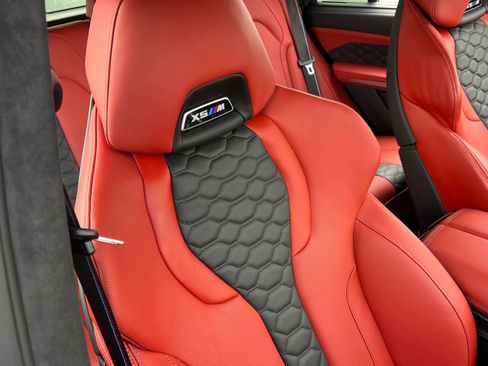 Used 2025 BMW X5 M Competition w/ Luggage Compartment Package image 44