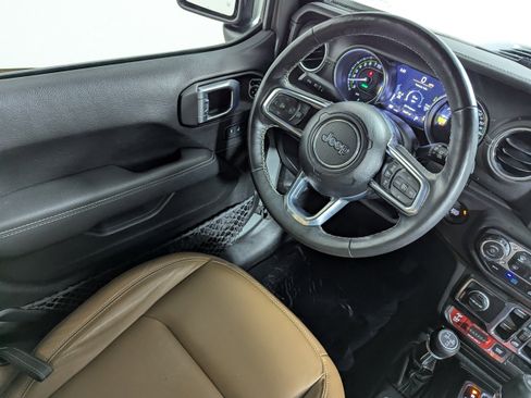 Used 2023 Jeep Wrangler Unlimited Rubicon 4xe w/ Safety Group image 9