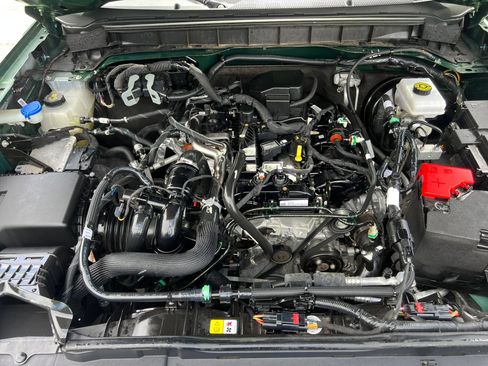 Used 2022 Ford Bronco Outer Banks AWD/4WD image 32
