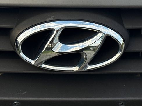 Used 2016 Hyundai Veloster Turbo w/ Option Group 04 FWD image 42