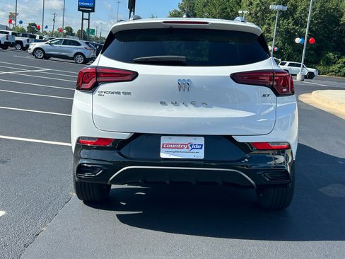 Used 2024 Buick Encore GX Sport Touring image 6