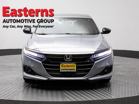 Used 2022 Honda Accord Sport image 2