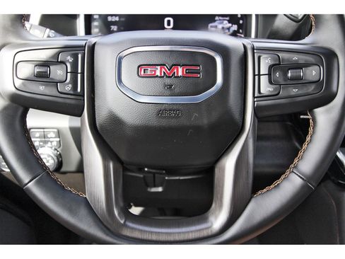 Used 2024 GMC Sierra 2500 AT4 w/ AT4 Premium Plus Package AWD/4WD image 17
