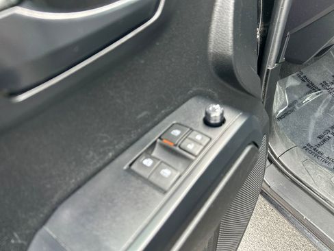 Certified 2022 Toyota Tacoma SR AWD/4WD image 20