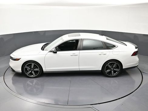 Used 2023 Honda Accord Sport image 17