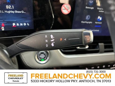 Used 2025 Chevrolet Equinox LT w/ Convenience Package II image 16