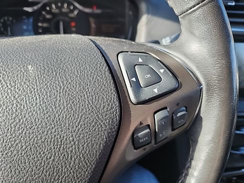 Used 2013 Lincoln MKX Base image 19
