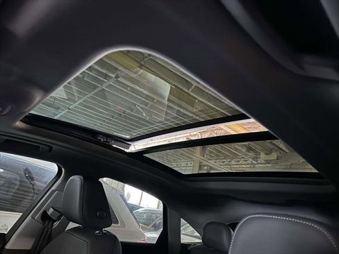 New 2025 Audi Q5 Premium w/ Convenience Package AWD/4WD image 15