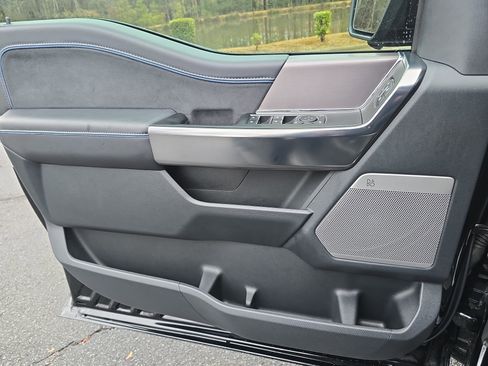 Used 2025 Ford F150 Platinum w/ FX4 Off-Road Package image 26