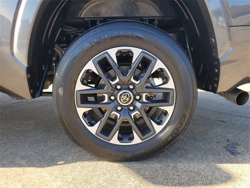 Used 2024 Toyota Tundra Limited image 7