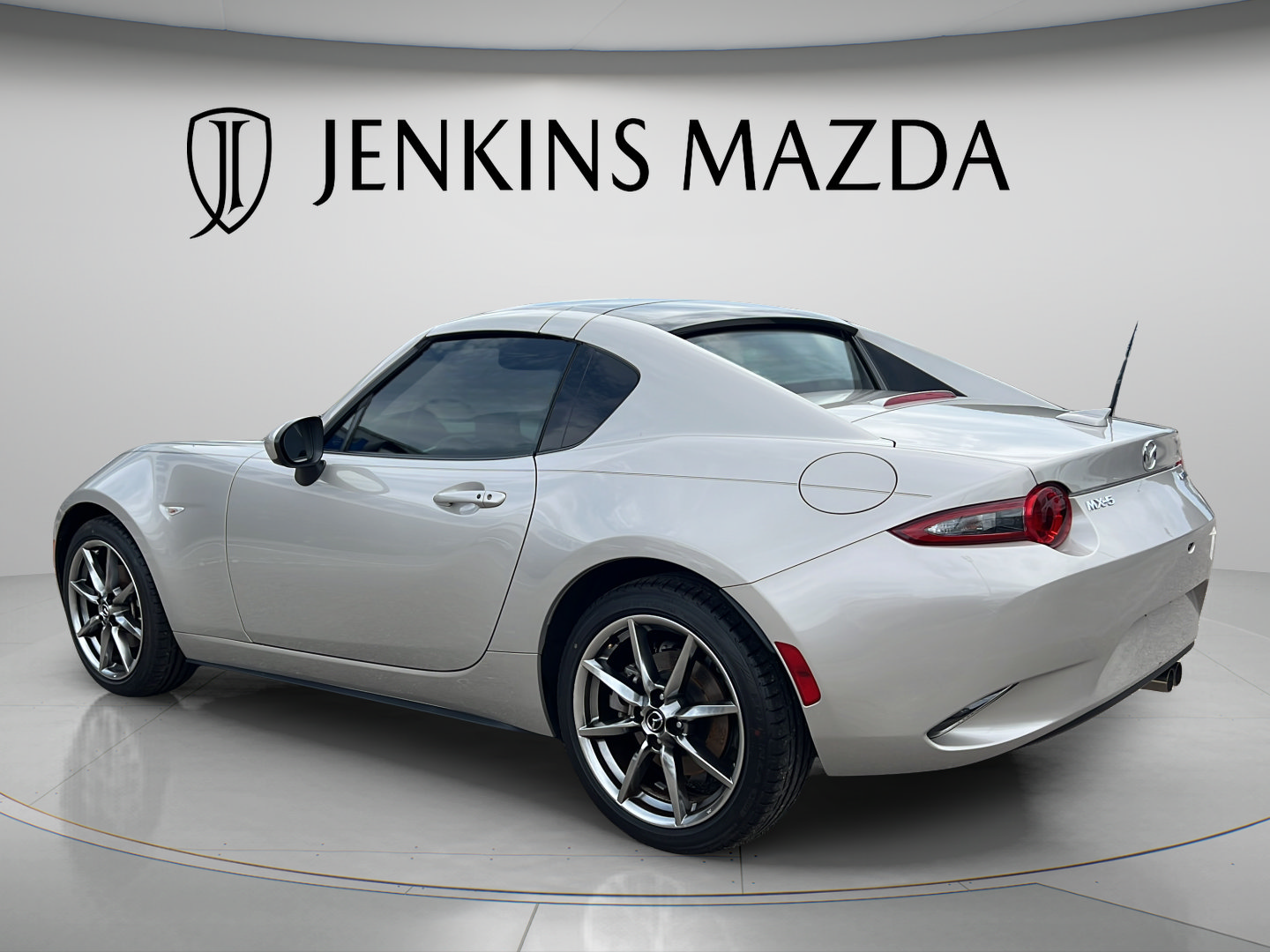 Used 2022 MAZDA MX-5 Miata RF Grand Touring w/ Weather Package RWD image 6