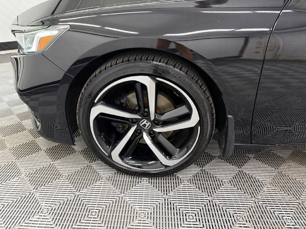 Used 2018 Honda Accord Sport image 12