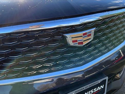 Used 2024 Cadillac XT4 Premium Luxury image 31