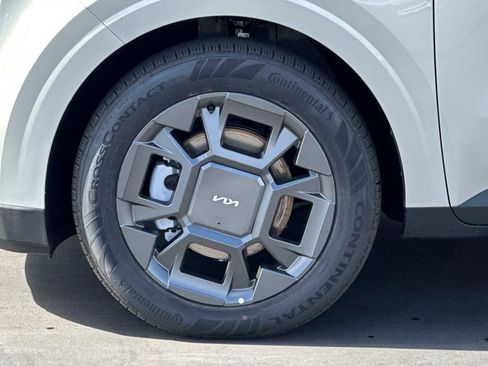 New 2026 Kia Carnival EX FWD image 26