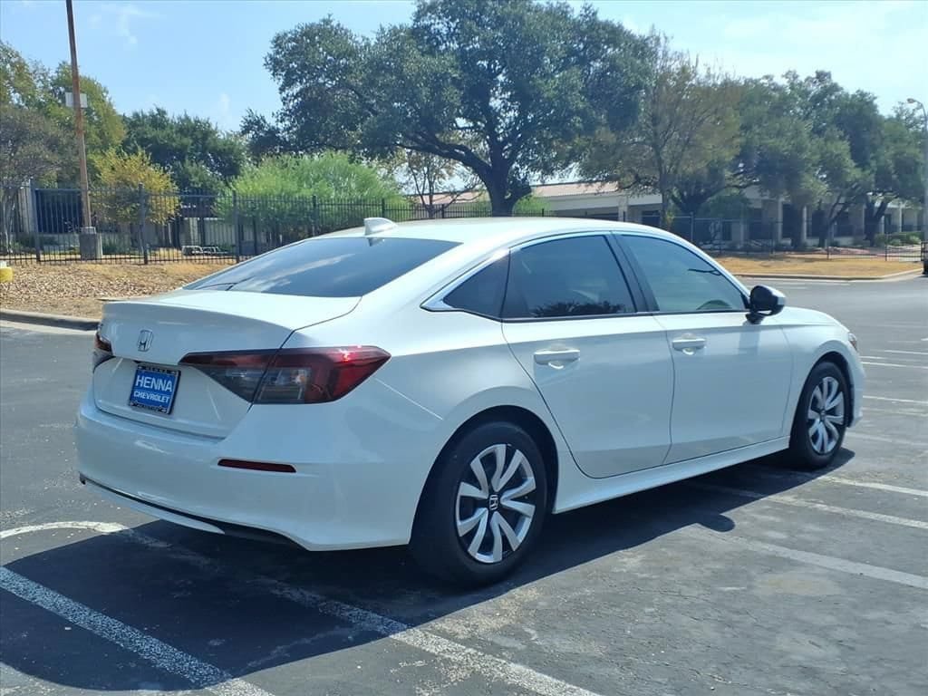 Used 2025 Honda Civic LX image 4