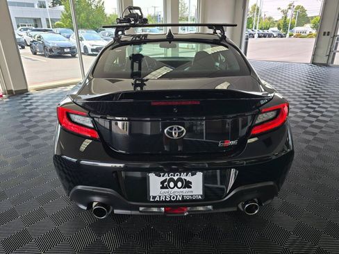Used 2023 Toyota GR86 Premium w/ ALL Weather Mat Package (TMS) RWD image 4