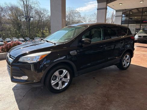 Used 2015 Ford Escape SE FWD image 3