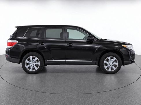 Used 2013 Toyota Highlander FWD image 8