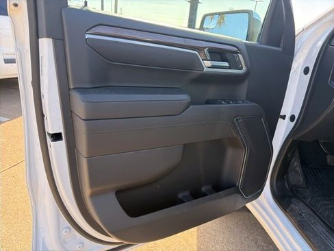 Used 2022 Chevrolet Silverado 1500 LT image 8