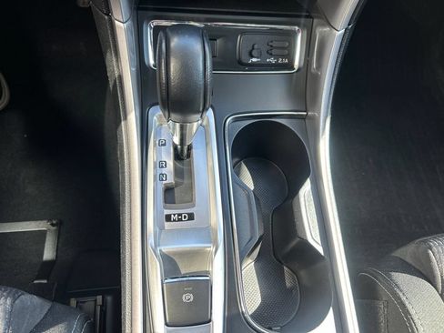 Used 2019 Subaru Ascent Premium AWD/4WD image 26