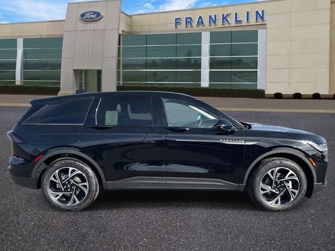 New 2026 Lincoln Nautilus Premier w/ Equipment Group 102A image 8