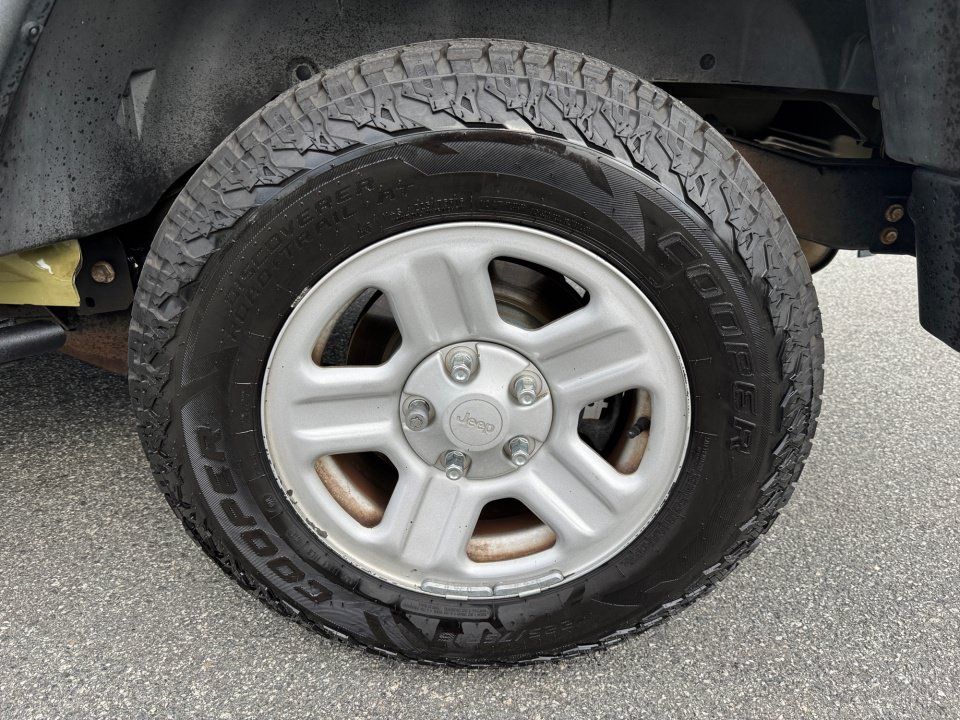 Used 2013 Jeep Wrangler Unlimited Sport w/ Connectivity Group AWD/4WD image 26