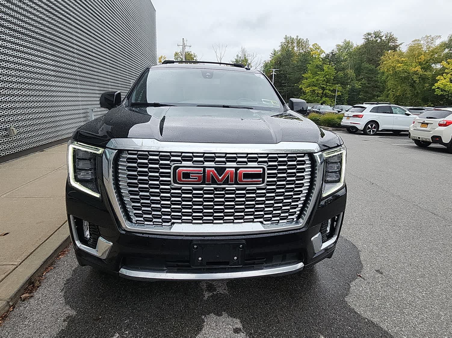 Used 2022 GMC Yukon Denali AWD/4WD image 20