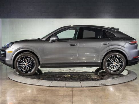 Certified 2026 Porsche Cayenne Coupe AWD/4WD image 2