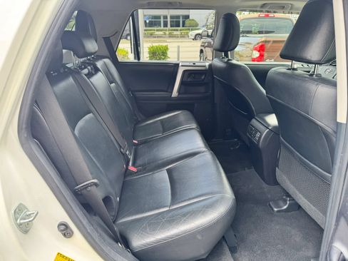 Used 2013 Toyota 4Runner Limited AWD/4WD image 25