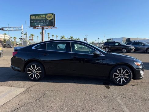 Used 2025 Chevrolet Malibu RS FWD image 7