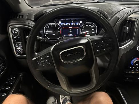 Used 2021 GMC Sierra 1500 Denali w/ Driver Alert Package II AWD/4WD image 9