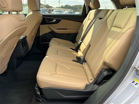 Used 2022 Audi Q7 3.0T Premium Plus image 21