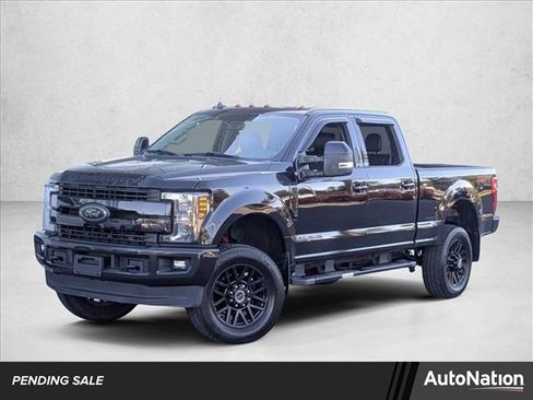 Used 2019 Ford F250 Lariat image 1