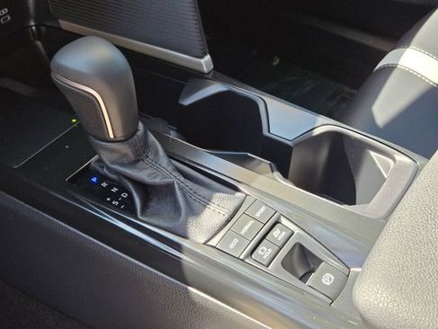 Certified 2025 Toyota Camry SE image 23