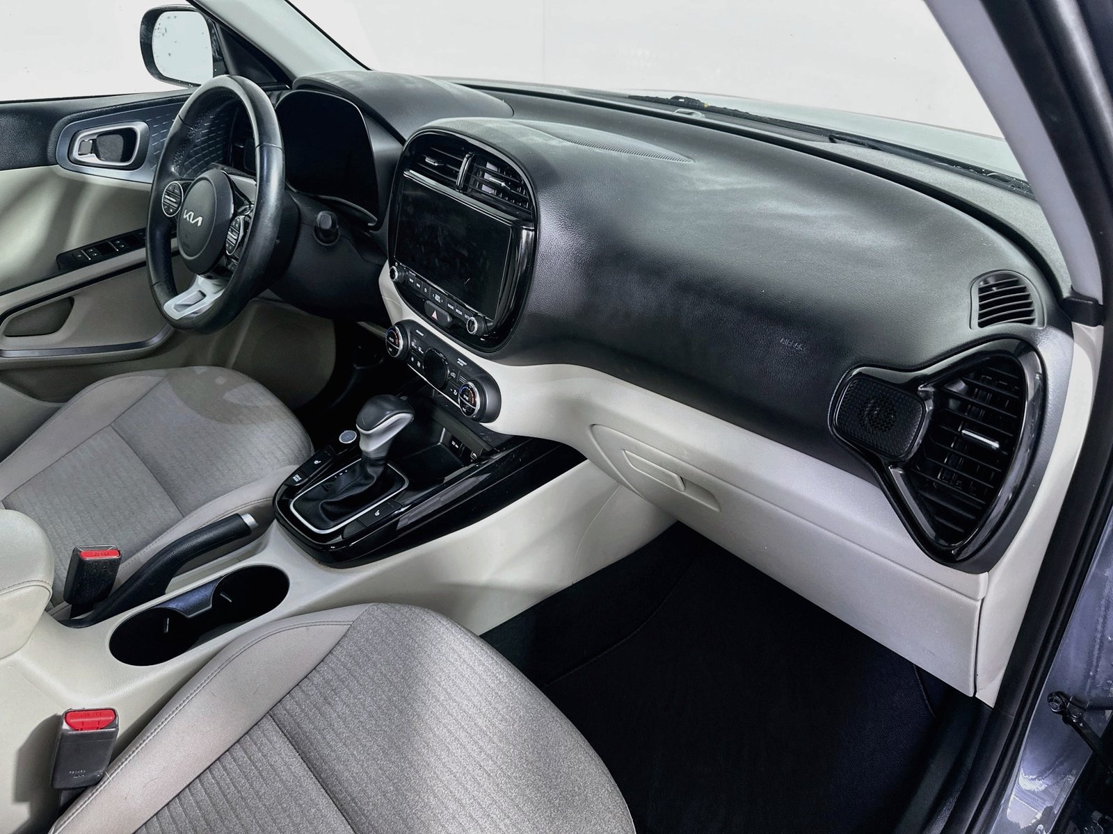 Used 2023 Kia Soul EX FWD image 29