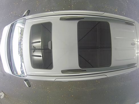 Used 2017 Toyota Sienna Limited Premium image 7