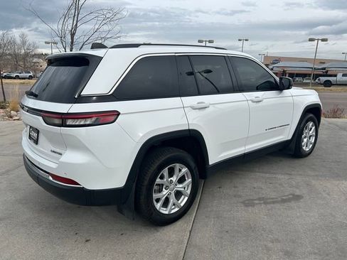 Used 2023 Jeep Grand Cherokee Limited AWD/4WD image 8